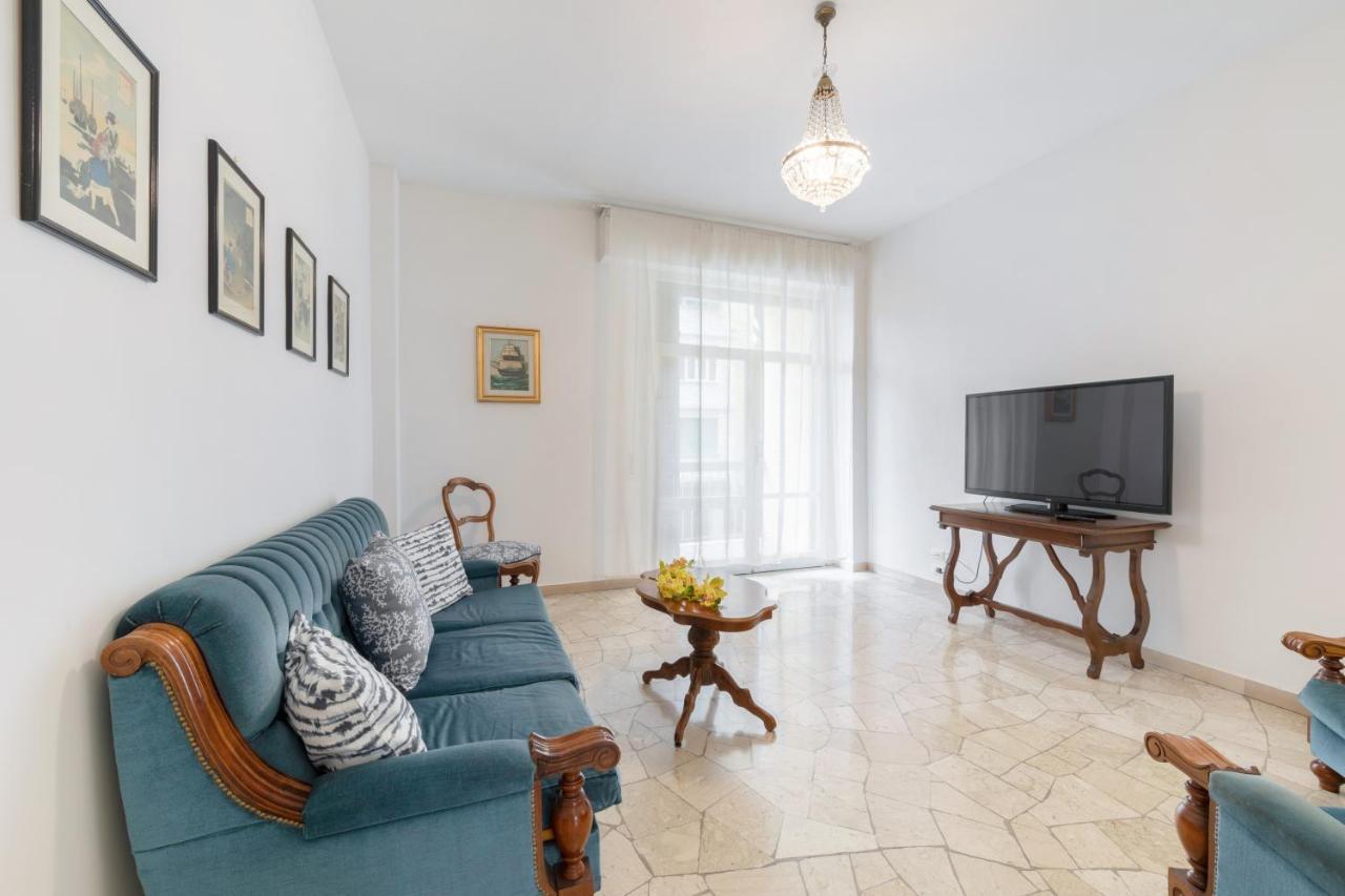 Il Salotto Blu - Appartamento Con Parcheggio Florencia Exterior foto
