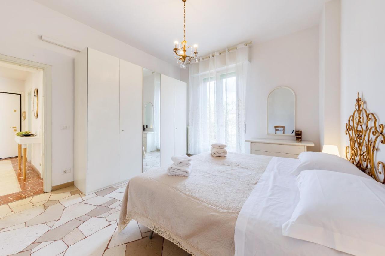 Il Salotto Blu - Appartamento Con Parcheggio Florencia Exterior foto