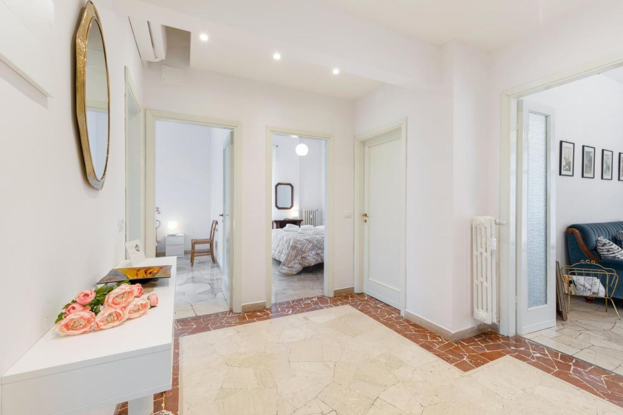 Il Salotto Blu - Appartamento Con Parcheggio Florencia Exterior foto