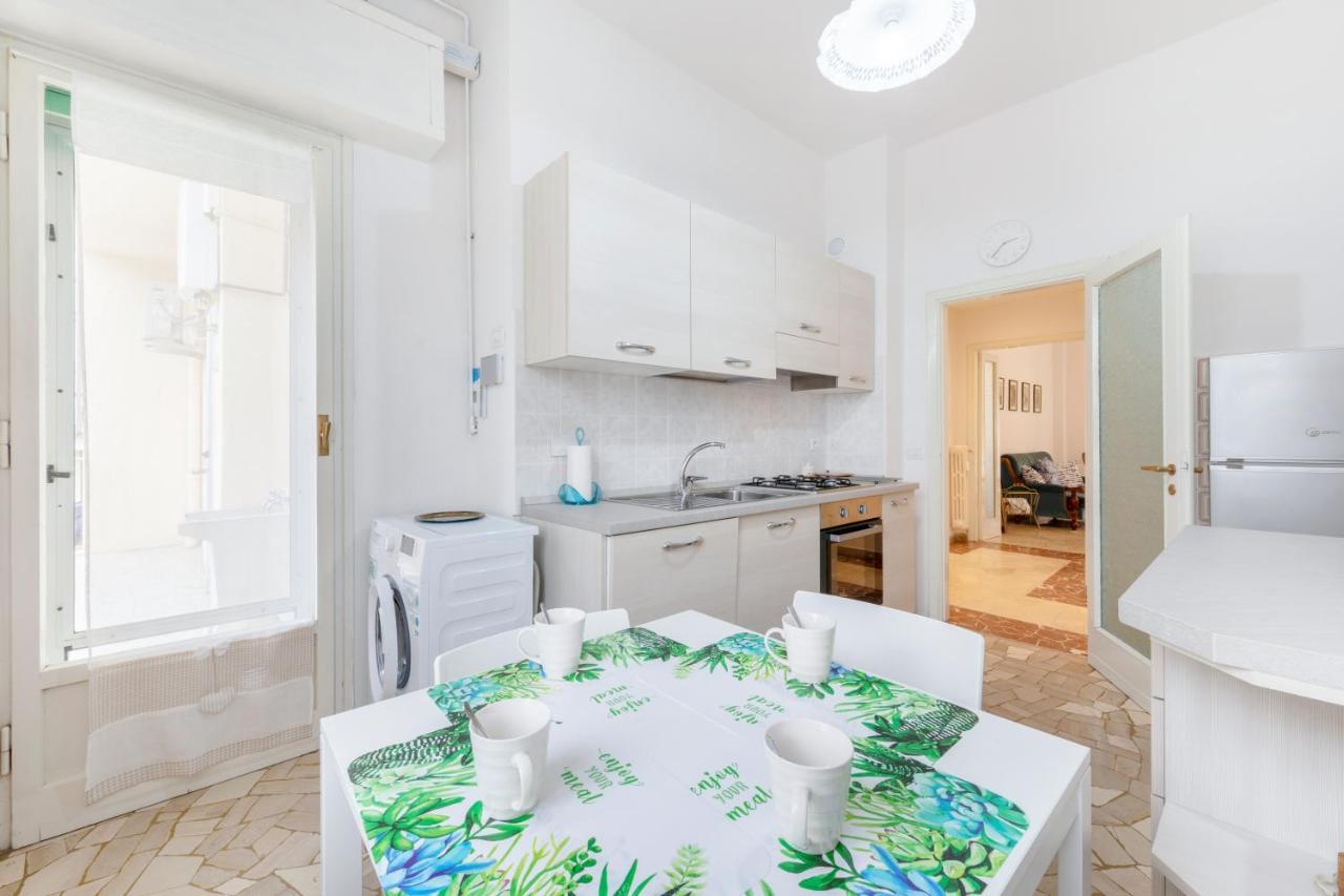 Il Salotto Blu - Appartamento Con Parcheggio Florencia Exterior foto