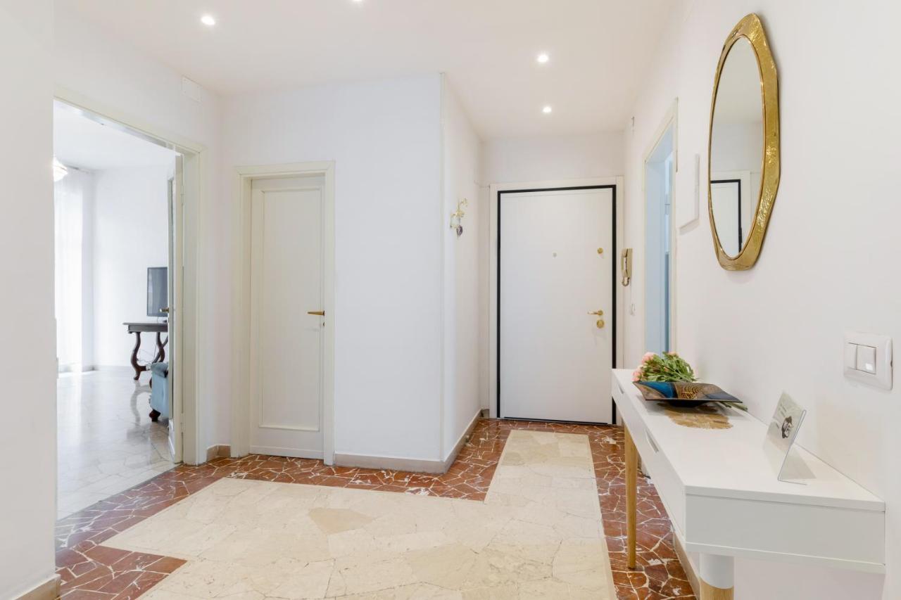 Il Salotto Blu - Appartamento Con Parcheggio Florencia Exterior foto